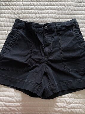 Old Navy Classic Black Women’s Chino Shorts